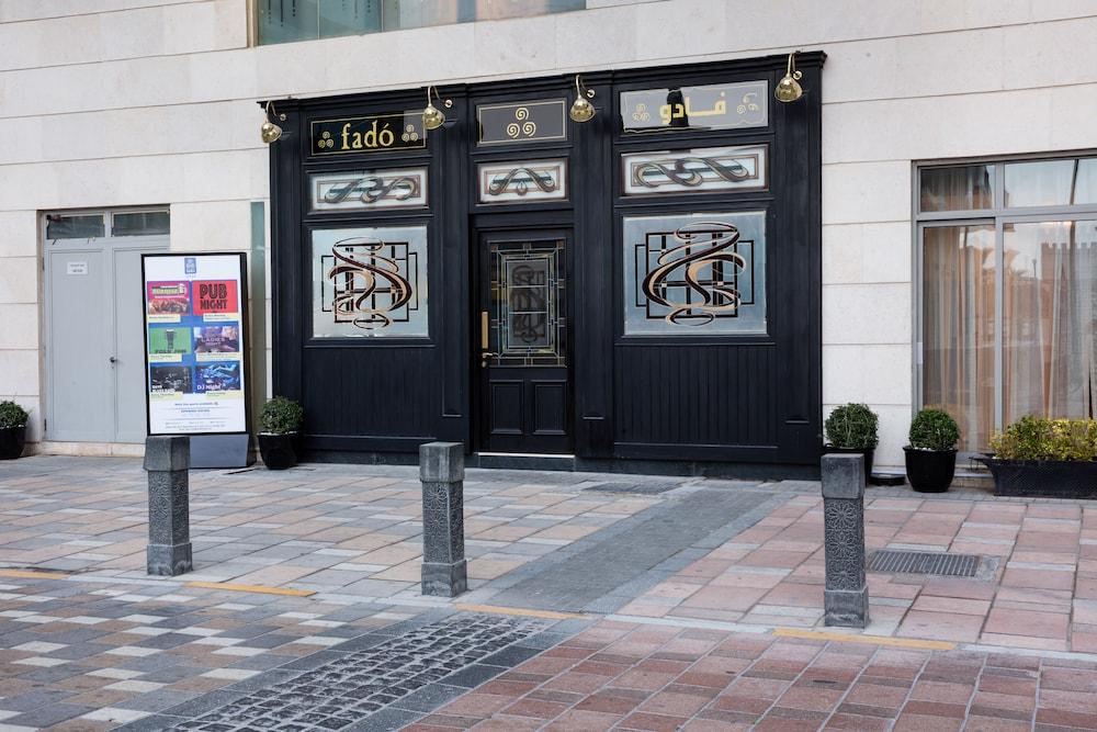 Oryx Hotel Abu Dhabi Exterior foto